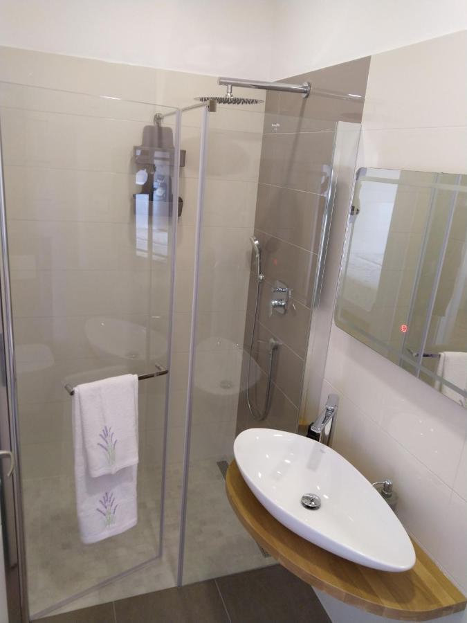 Apartmani Ines Drašnice Zewnętrze zdjęcie